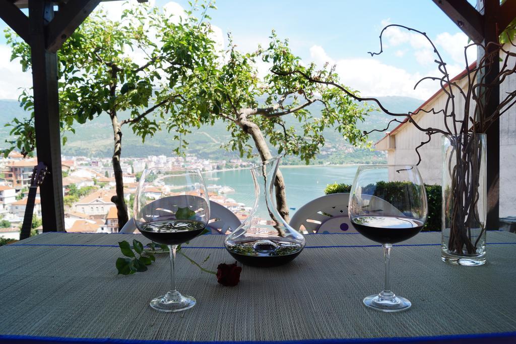 Snegar Apartments Ohrid Bagian luar foto
